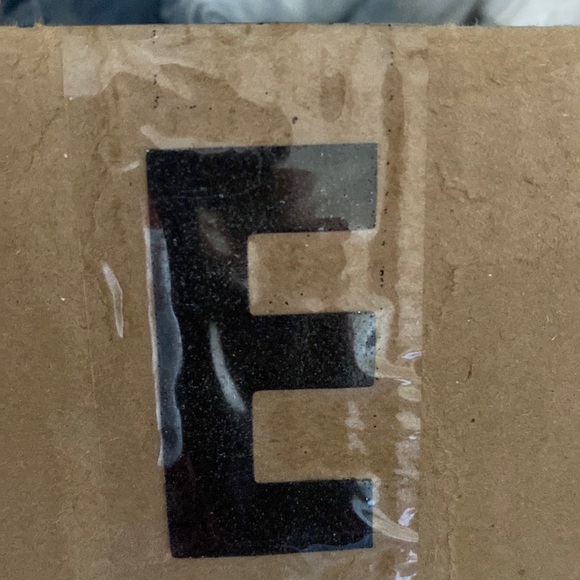 Grizzly Mens Top Size M Medium Original Outdoor Wear Brown White - Picture 10 of 10